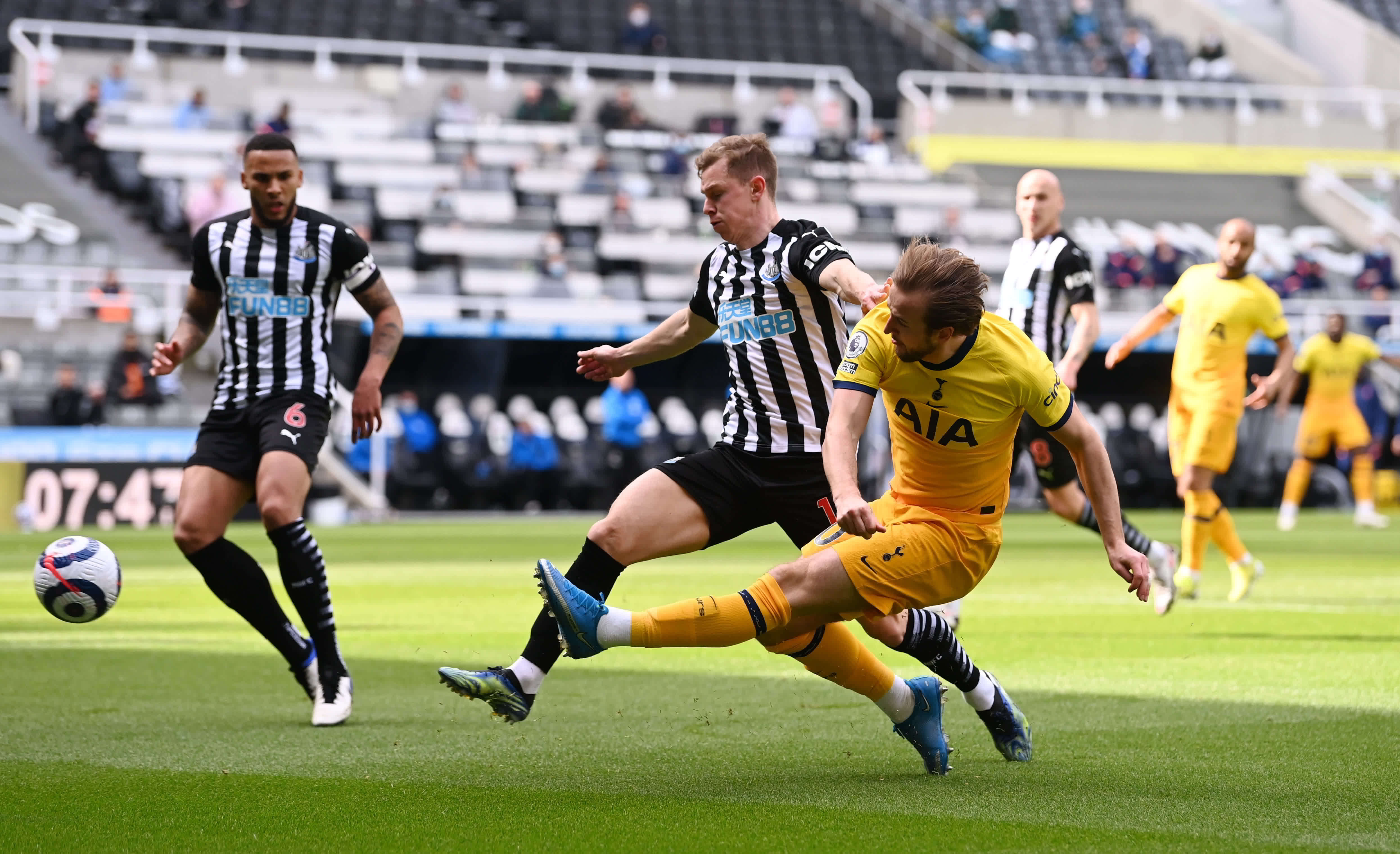 更低收入的 更低收入的