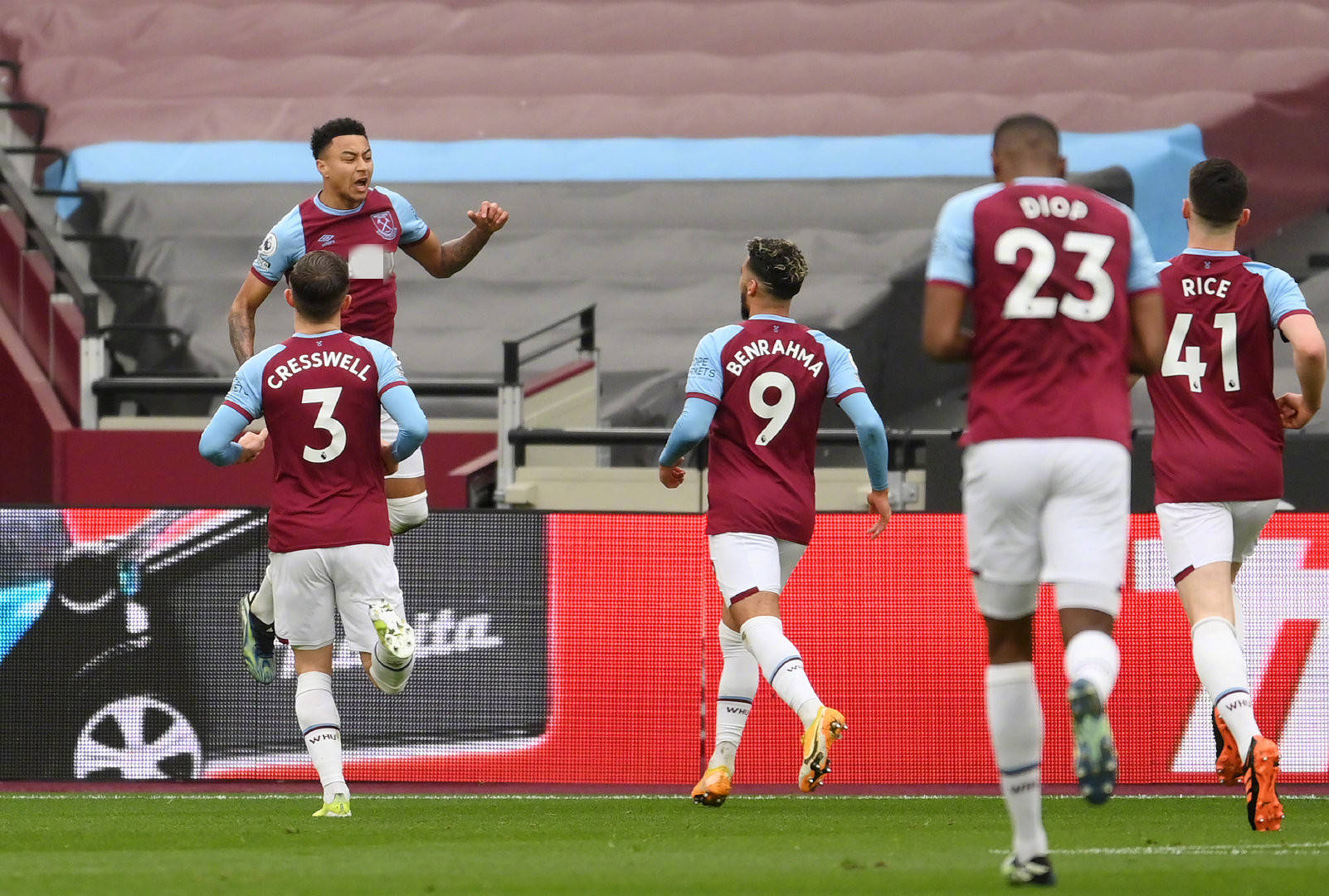 助球队赢得 助球队赢得